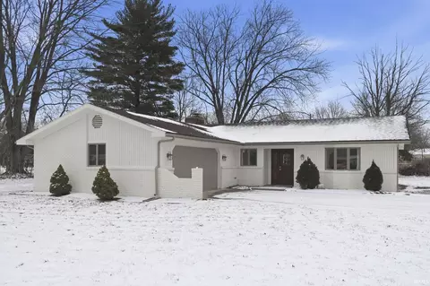 1802 Neuhaus Dr, Fort Wayne, IN 46808