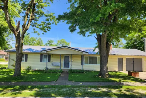 401 E Second St, Fairmount, IN 46928