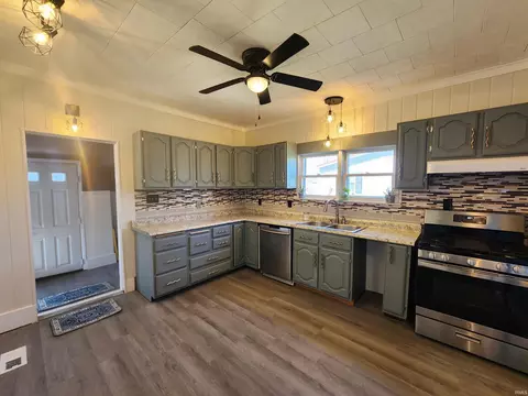 Kitchen - 324 S Ohio St, Bicknell, IN 47512 photo 1 of 3