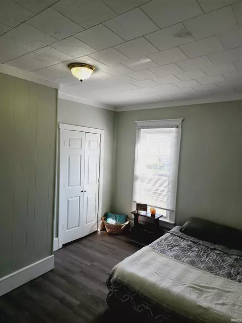 Bedroom - 324 S Ohio St, Bicknell, IN 47512 photo 2 of 2