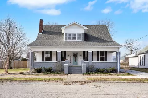425 N 9th St, Mitchell, IN 47446 photo 1