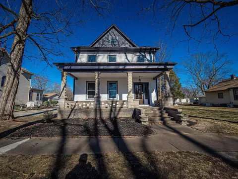 620 Granary St, New Harmony, IN 47631