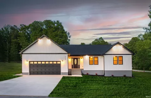 922 Russell Rd, Chandler, IN 47610