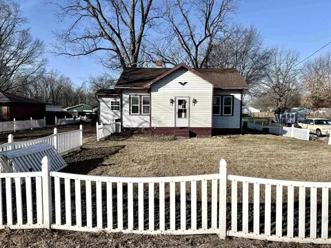 3121 S Weinbach Ave, Evansville, IN 47714