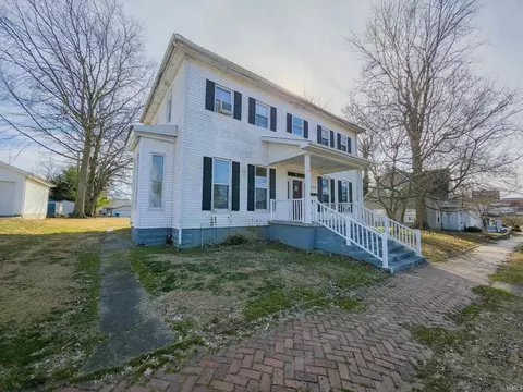 Exterior - 223 E 3rd St, Mount Carmel, IL 62863 photo 1 of 5