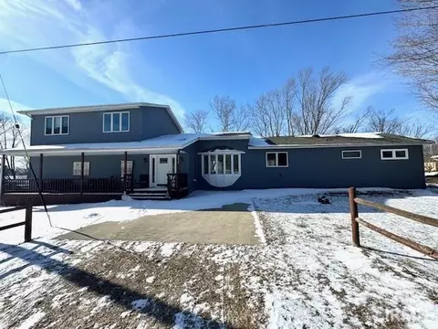 5035 S Elm St, Knox, IN 46534