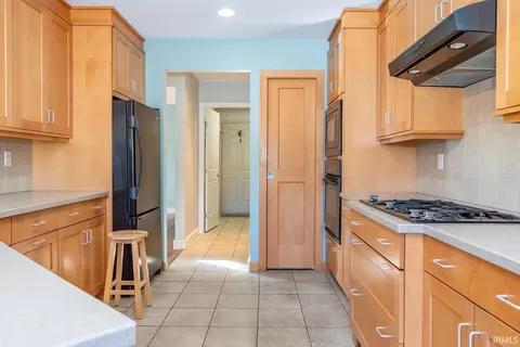 Entry Way - 737 E Moss Creek Cir, Bloomington, IN 47401 photo 3 of 4