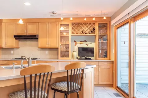 Kitchen - 737 E Moss Creek Cir, Bloomington, IN 47401 photo 1 of 4