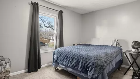 Bedroom - 2118 24th St, Bedford, IN 47421 photo 2 of 2