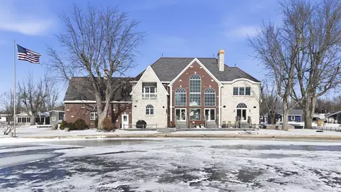 82 Ems B6c Ln, Leesburg, IN 46538