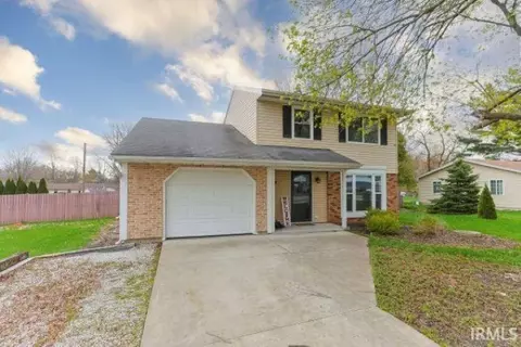 51272 Bittersweet Rd, Granger, IN 46530