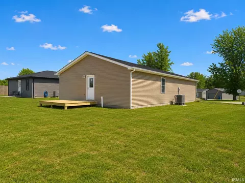 Exterior - 511 College Ave, Mitchell, IN 47446 photo 6 of 6