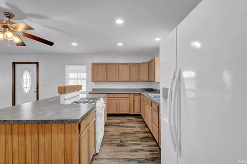 3530 Peerless Rd, Bedford, IN 47421 photo 6