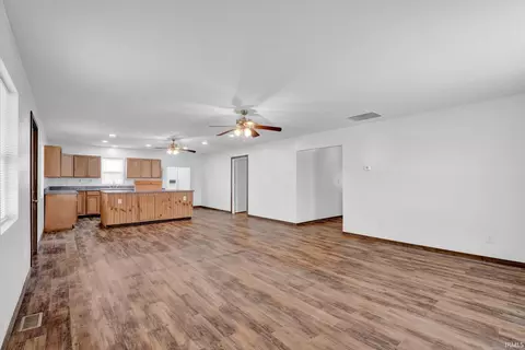 3530 Peerless Rd, Bedford, IN 47421 photo 2