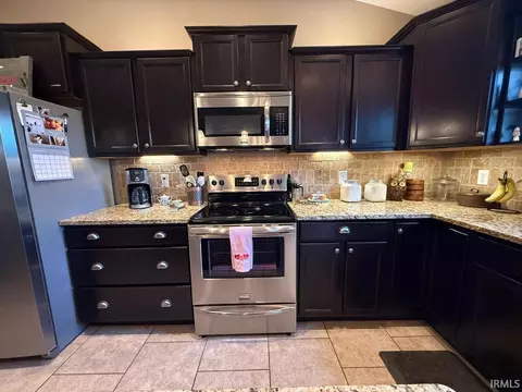 Kitchen - 3426 Charlais Cir, Delphi, IN 46923 photo 4 of 5