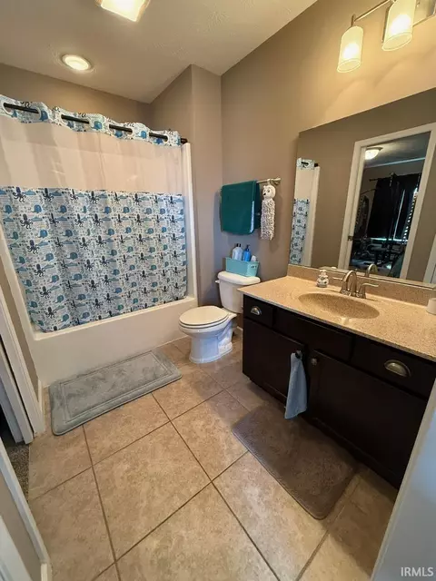 Bath - 3426 Charlais Cir, Delphi, IN 46923 photo 4 of 5