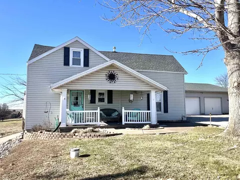 19100 Owensville Rd, Haubstadt, IN 47639