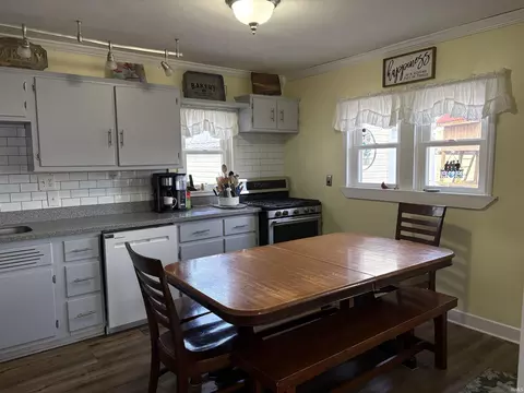 427 E Central Ave, Bluffton, IN 46714 photo 6