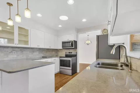 Kitchen - 3665 E Robin Rd, Bloomington, IN 47401 photo 5 of 5
