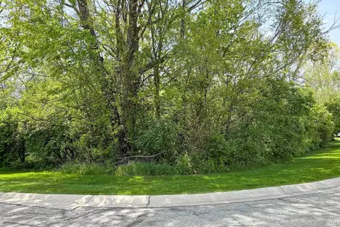 53420 Old Woodbridge Ct #1, South Bend, IN 46637