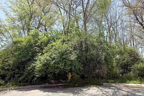 53468 Old Woodbridge Ct #5, South Bend, IN 46637