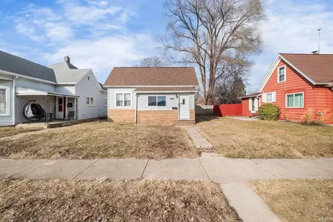 520 W 2nd St, Peru, IN 46970
