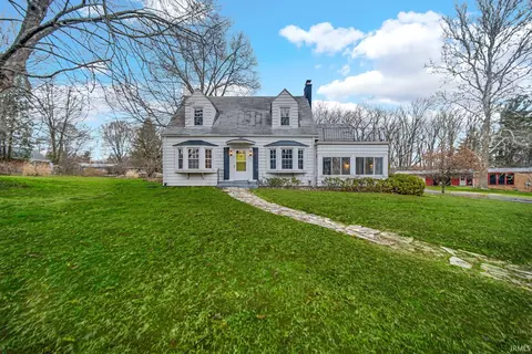 936 Academy Rd, Culver, IN 46511