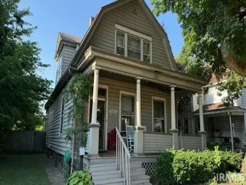 609 Lawton Pl, Fort Wayne, IN 46805