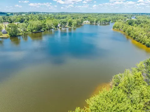 2375 S 460 E Rd, Lagrange, IN 46761