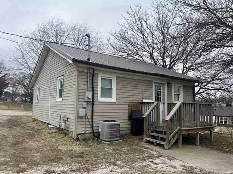 407 Elm St, Huntingburg, IN 47542