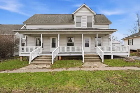 202 E Whitley St, Churubusco, IN 46723