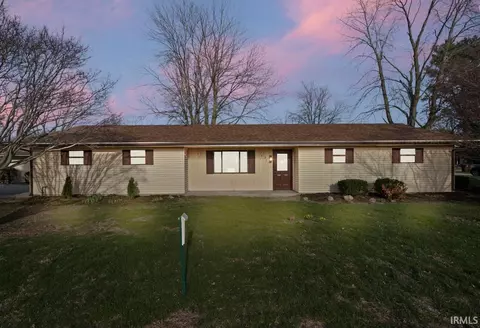 201 N Garrison St, Ashley, IN 46705