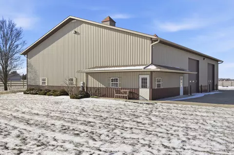 6201 S Cowan Rd, Muncie, IN 47302