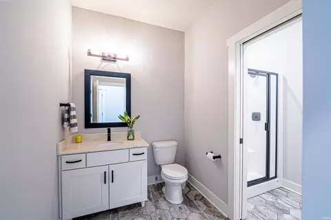 Bath - 295 Quell Ct, Fort Wayne, IN 46845 photo 1 of 7