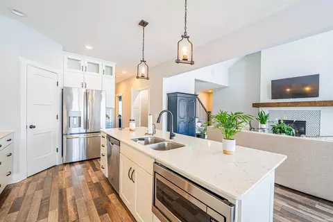 Kitchen - 295 Quell Ct, Fort Wayne, IN 46845 photo 5 of 5