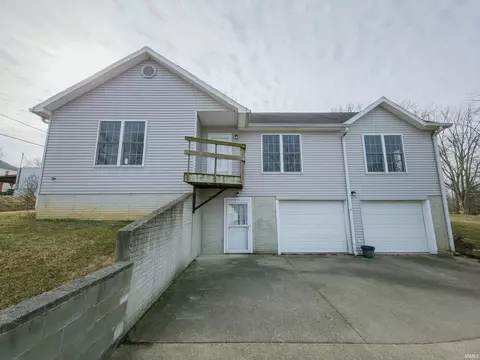 Exterior - 202 E Oak St, Allendale, IL 62410 photo 5 of 6