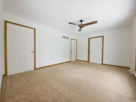 Bedroom - 202 E Oak St, Allendale, IL 62410 photo 2 of 5