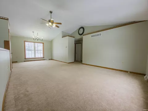 Living - 202 E Oak St, Allendale, IL 62410 photo 1 of 3
