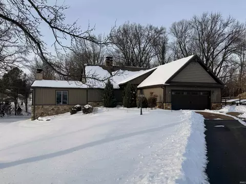 1625 Rose Mary Colony Dr, Evansville, IN 47712