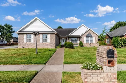 9120 Clear Creek Dr, Evansville, IN 47711