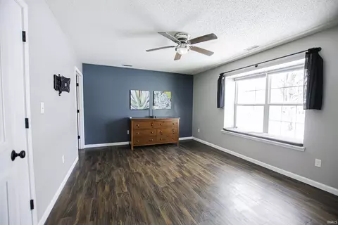 2709 S Pine Meadows Dr, Bloomington, IN 47403 photo 8