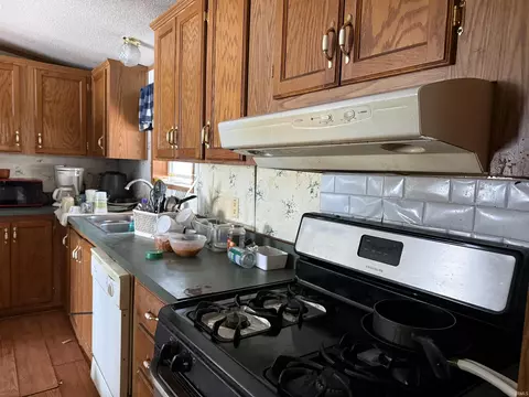 319 E Frank St, Mitchell, IN 47446 photo 4