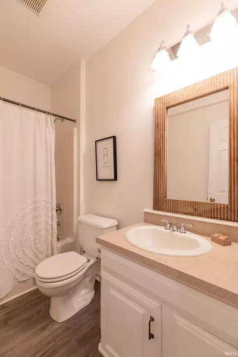 Bath - 2410 E Cedarwood Ct, Bloomington, IN 47401 photo 6 of 6
