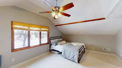 Bedroom - 1075 E Bocock Rd, Marion, IN 46952 photo 4 of 4