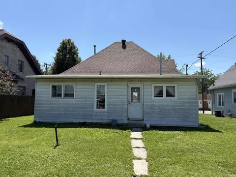 Exterior - 1523 4th St, Bedford, IN 47421 photo 1 of 3