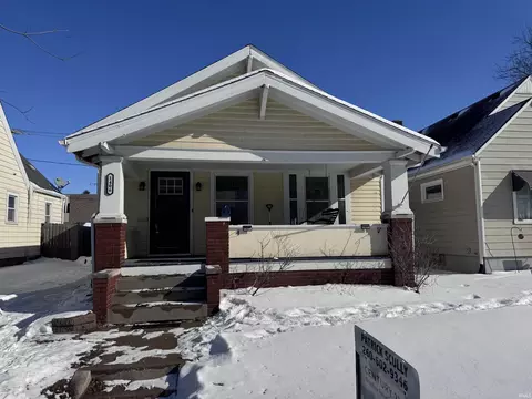 1406 Pemberton Dr, Fort Wayne, IN 46805