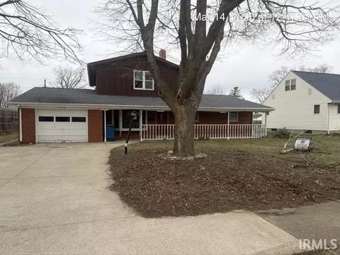 1409 S Park Dr, New Haven, IN 46774
