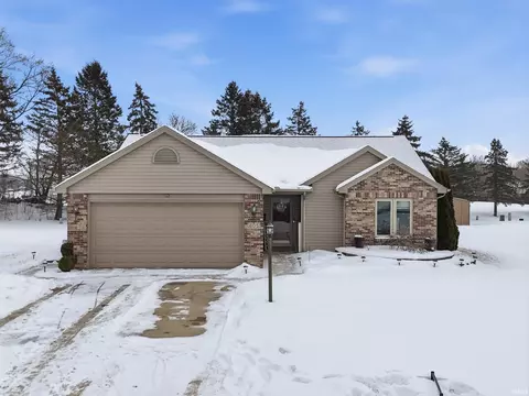 605 Cobblers Ct, Waterloo, IN 46793 photo 1