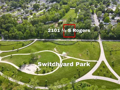 2101 12 S Rogers St, Bloomington, IN 47403