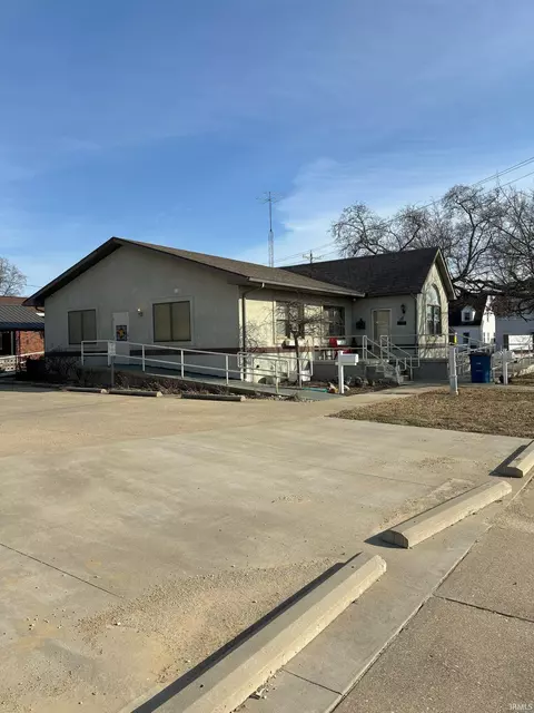 1904 Washington Ave, Vincennes, IN 47591
